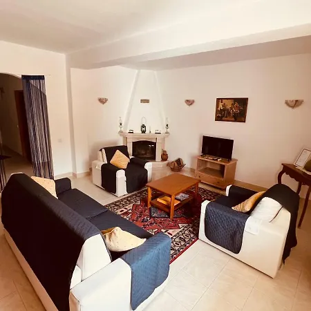 アパート Flora *