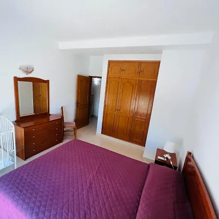 Flora Apartment